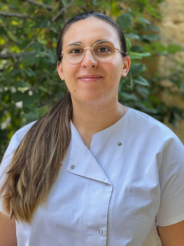 Ostéopathe-Coralie-BERLAND-praticienne